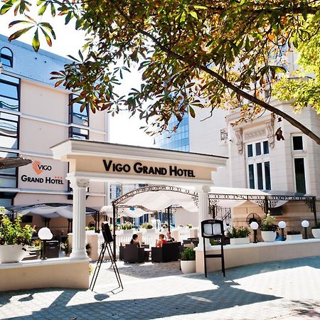 Vigo Grand Hotel Плоешти Экстерьер фото