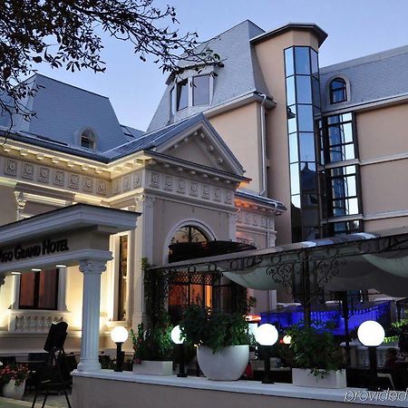 Vigo Grand Hotel Плоешти Экстерьер фото