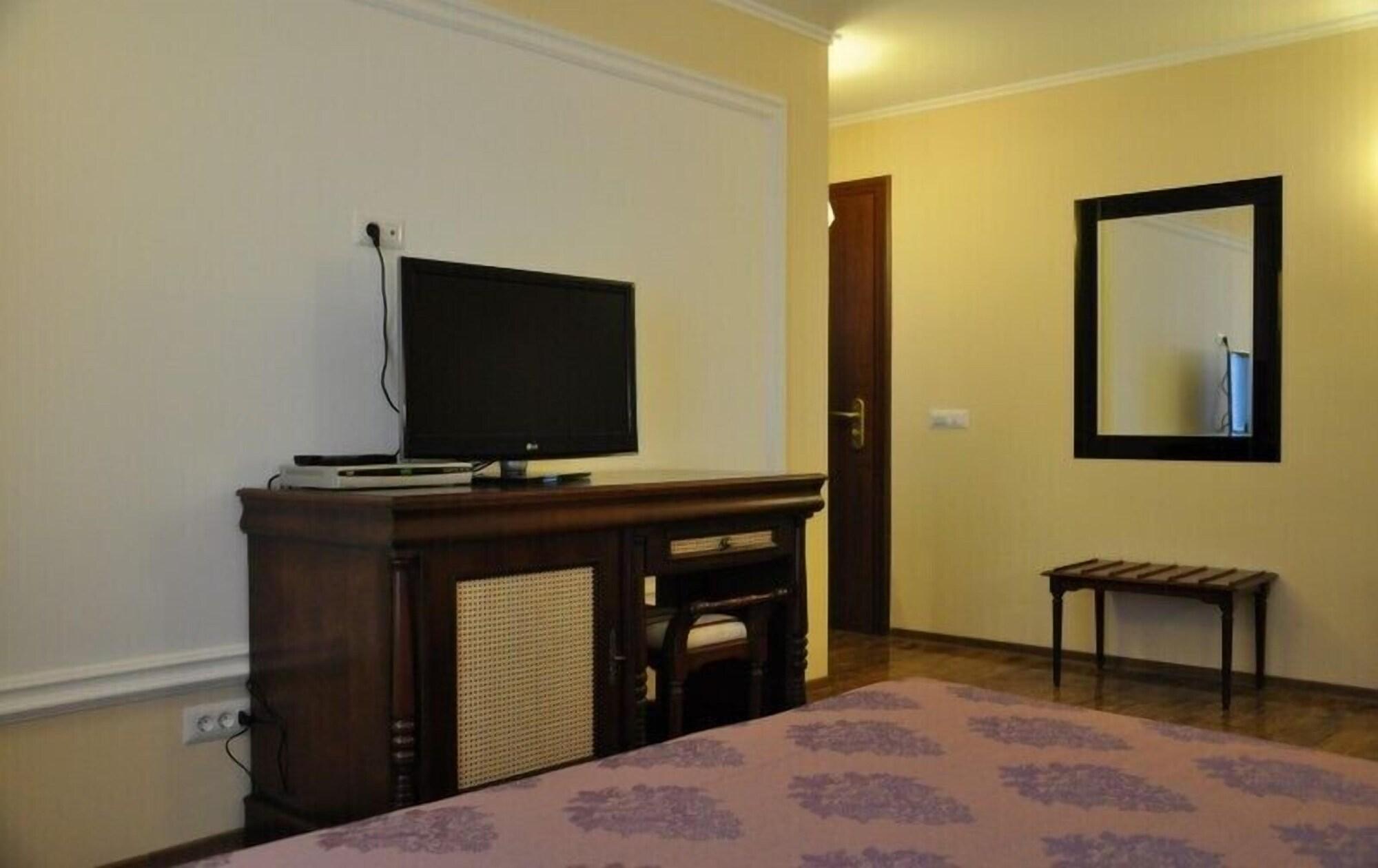 Vigo Grand Hotel Плоешти Экстерьер фото