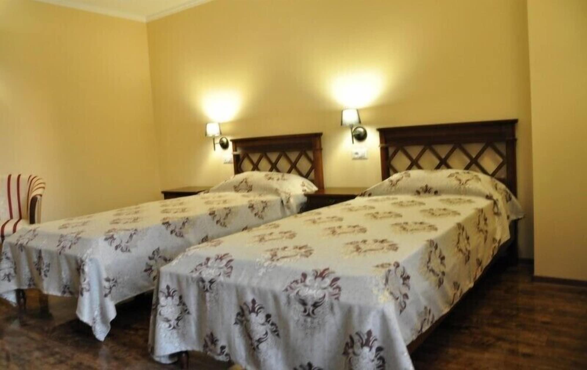 Vigo Grand Hotel Плоешти Экстерьер фото