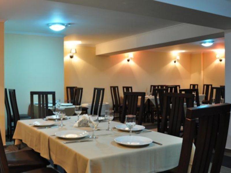 Vigo Grand Hotel Плоешти Экстерьер фото