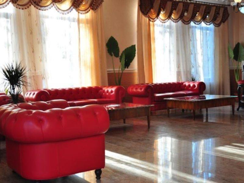 Vigo Grand Hotel Плоешти Экстерьер фото